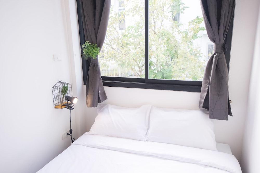 เกลอ ภูเก็ต ป่าตองบีช โรงแรม 3*